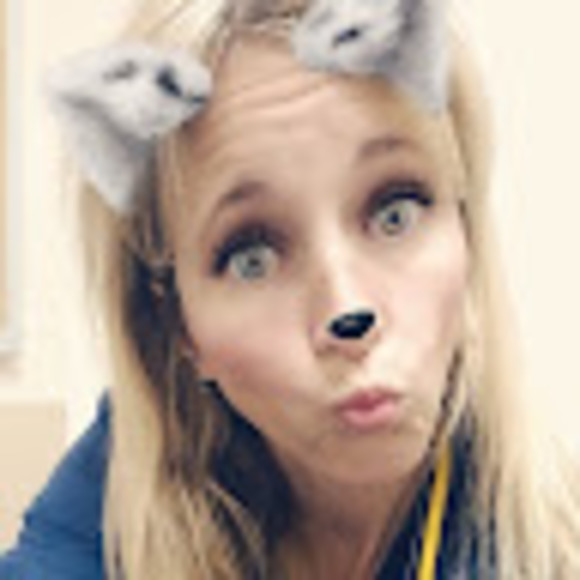 Meet your Posher, Katie - Picture 1 of 1